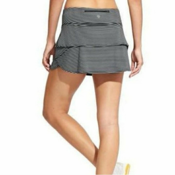 Athleta Stripe Swagger Skorts - Picture 2 of 12